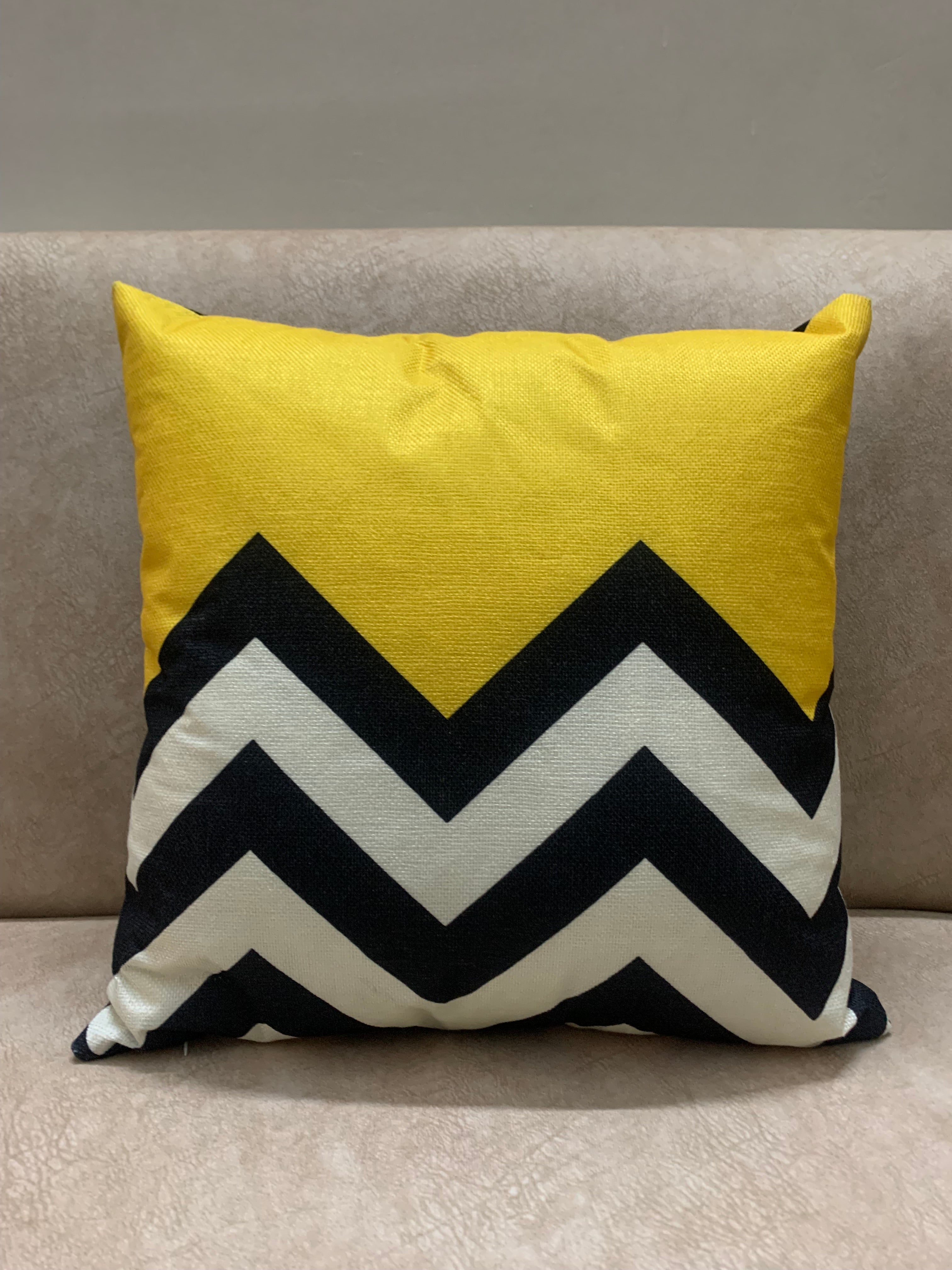 Black Zig Zag with Yellow Printed Cushion Cover 17*17